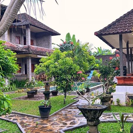 Gusti Home Stay Ubud Buitenkant foto